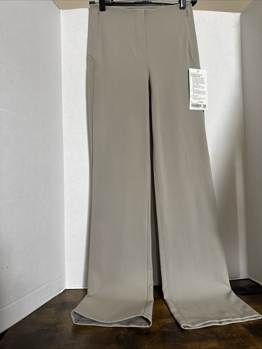 Lululemon Women’s Smooth Fit Pull-On High Rise Pant Size 6 Riverstone NWT $148